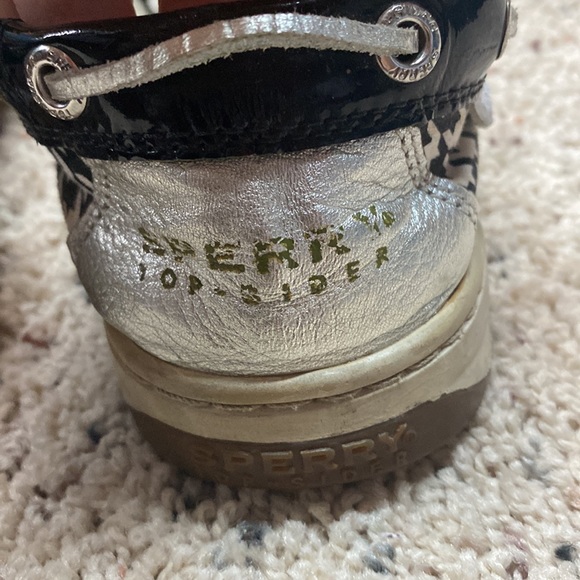 Sperry womens boat shoes- houndstooth with patent leather, size 8 - Picture 4 of 5